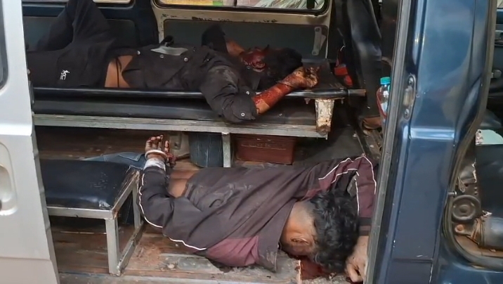 ଲକ୍ଷ୍ମୀପୂଜା ଦେଖି ଫେରୁଥିବା ବେଳେ ମର୍ମନ୍ତୁଦ ସଡକ ଦୁର୍ଘଟଣା,ଦୁଇ ମୃତ,ଜଣେ ଗୁରୁତର।
